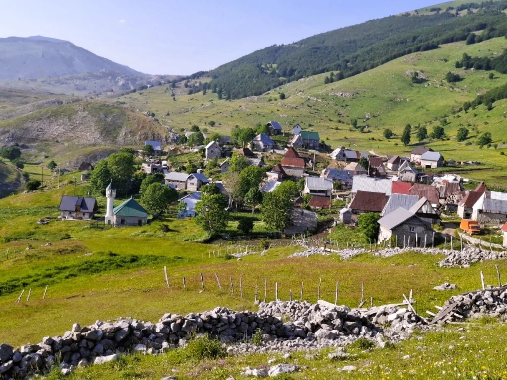 Selo lukomir bjelašnica