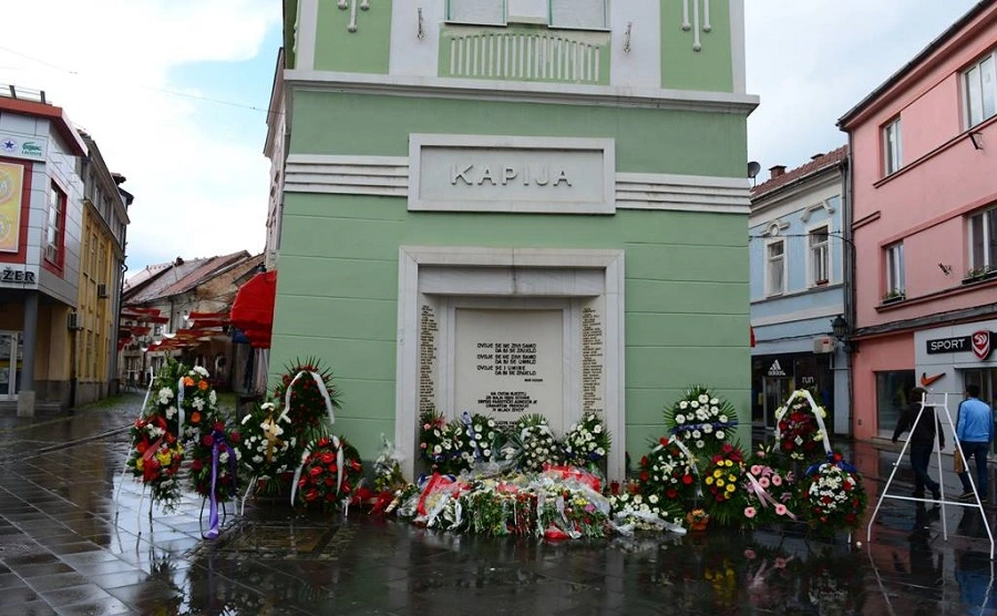 Kapija u Tuzli, spomen-obilježje u centru grada